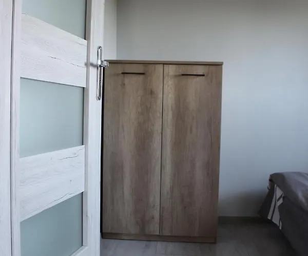 Letniskowy 8-osobowy Nad Jeziorem Wilczynskim Деревянный коттедж